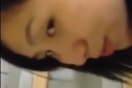 流出广东某高校学生情侣假日在楼梯激情啪啪视频粤语对白.